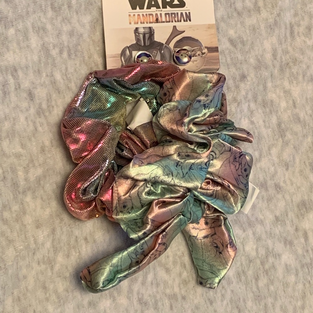 Star Wars Mandalorian THE CHILD BABY YODA HAIR SCRUNCHIE SET Ponytail Earrings